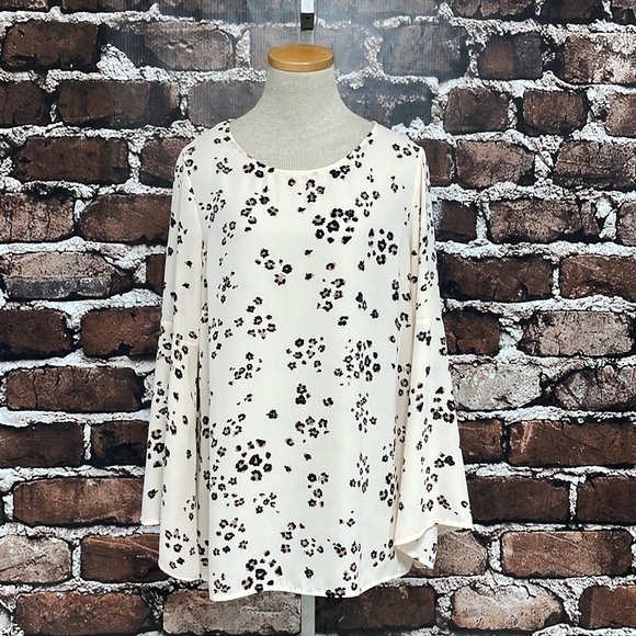 Anthropologie Tina Jo Top Blouse Pink Cheetah Leopard Flare Sleeve Size Small - Picture 2 of 10